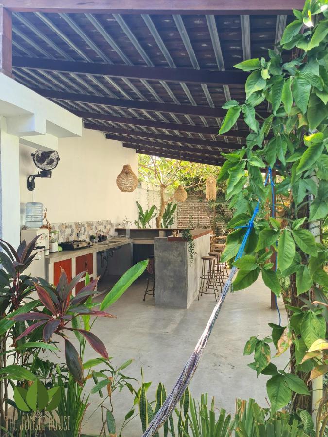Hostel The Jungle House Canggu Zewnętrze zdjęcie